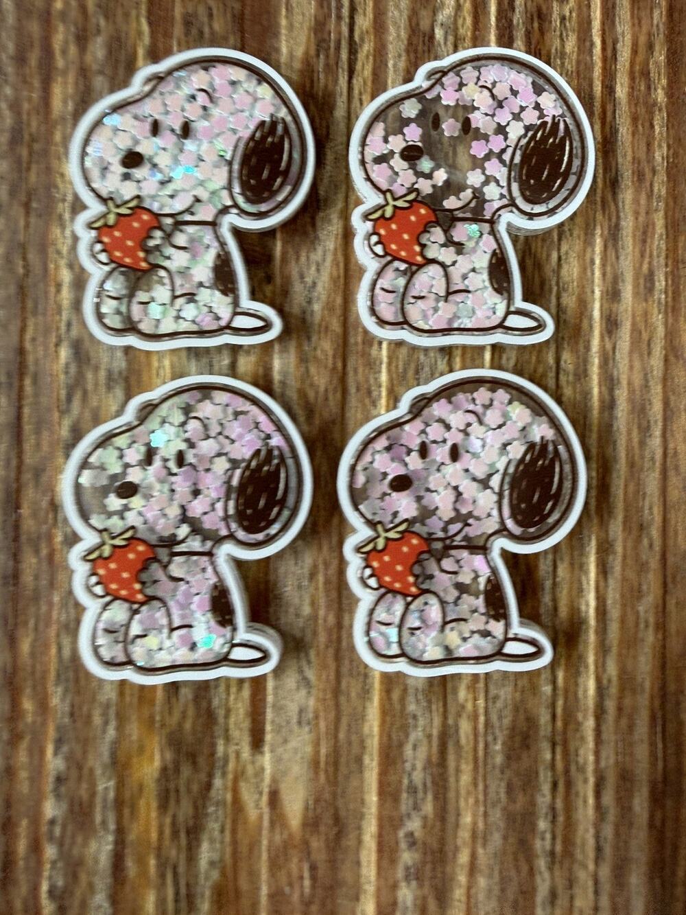 4 Pc Glitter Filled Snoopy Acrylic Flatbacks